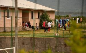 Od 5.664 nelegalnih migranata, 437 zatražilo azil, svi su odbijeni